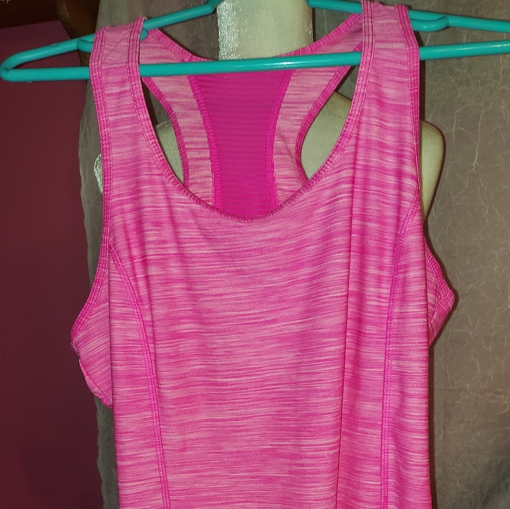Pink Danskin Now Tank Top size Large